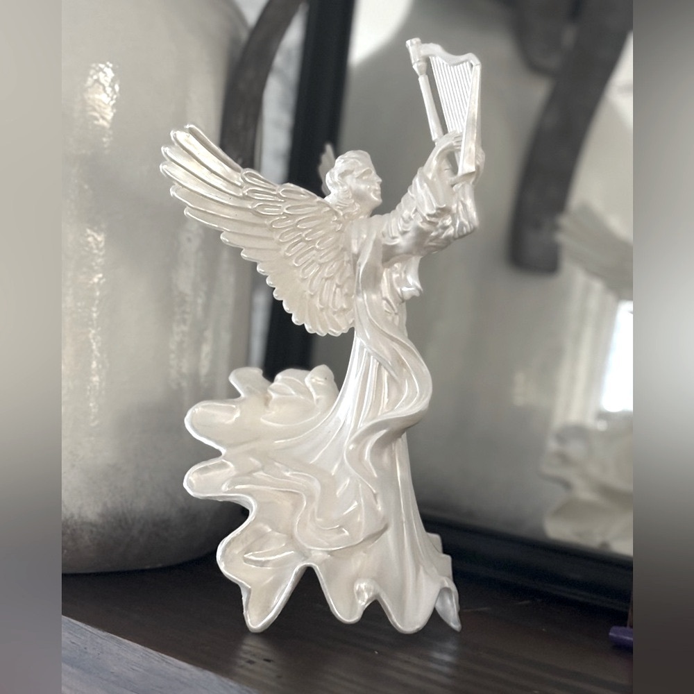 Vintage Angel Christmas Tree Topper. Sculpted | Holiday | 9” White | Resin | EUC